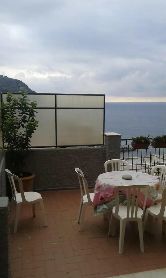 Partenope Levanto Apartment